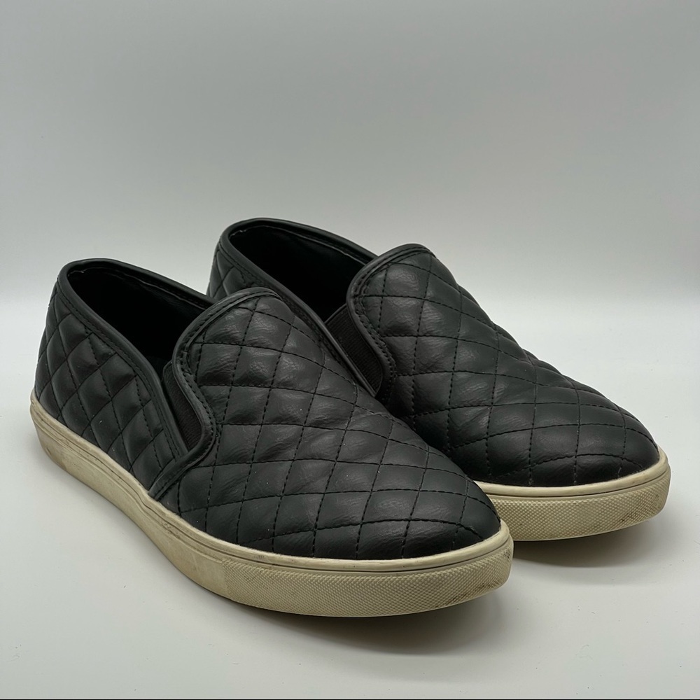 Steve Madden Ecentrcq Quilted Black Slip On Sneakers